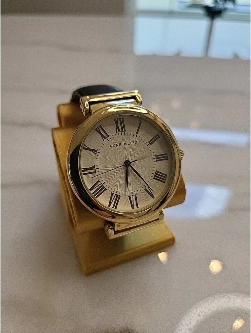 Anne Klein Women’s Watch Excellent Condition Working New Battery Runs Great EUC